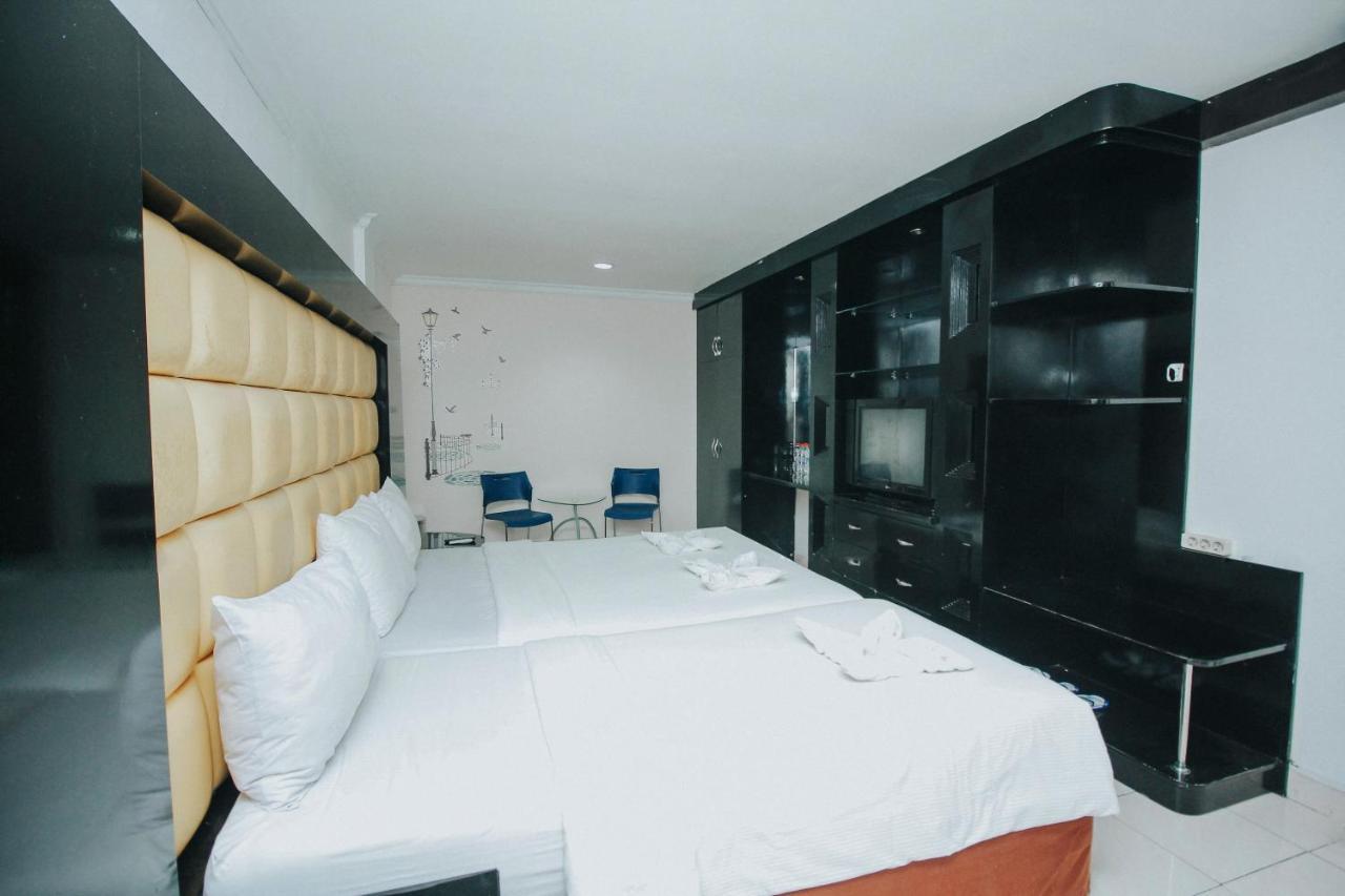 Hotel New Lilik Magelang Esterno foto