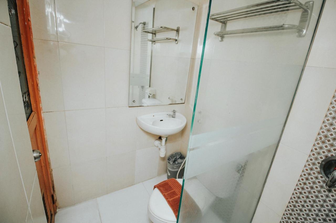 Hotel New Lilik Magelang Esterno foto