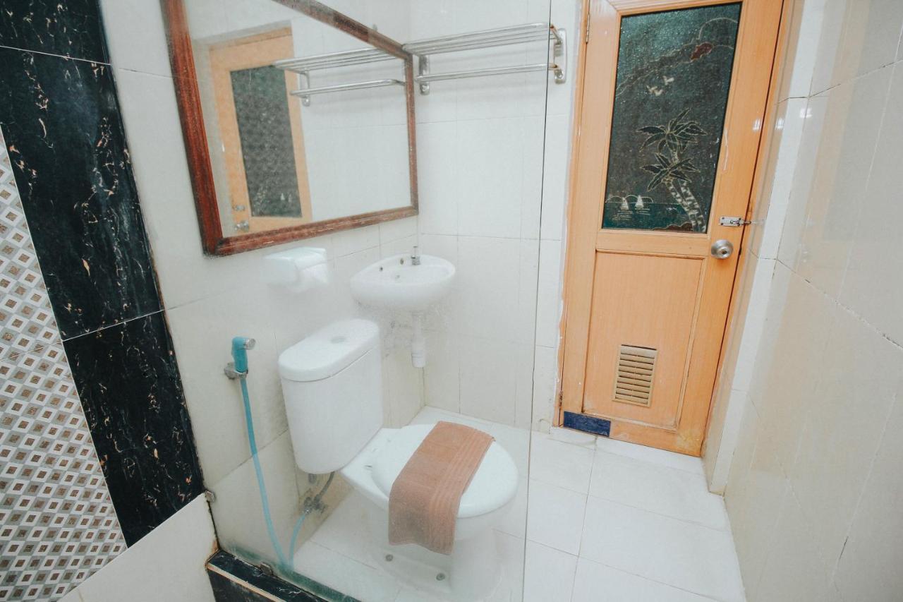 Hotel New Lilik Magelang Esterno foto
