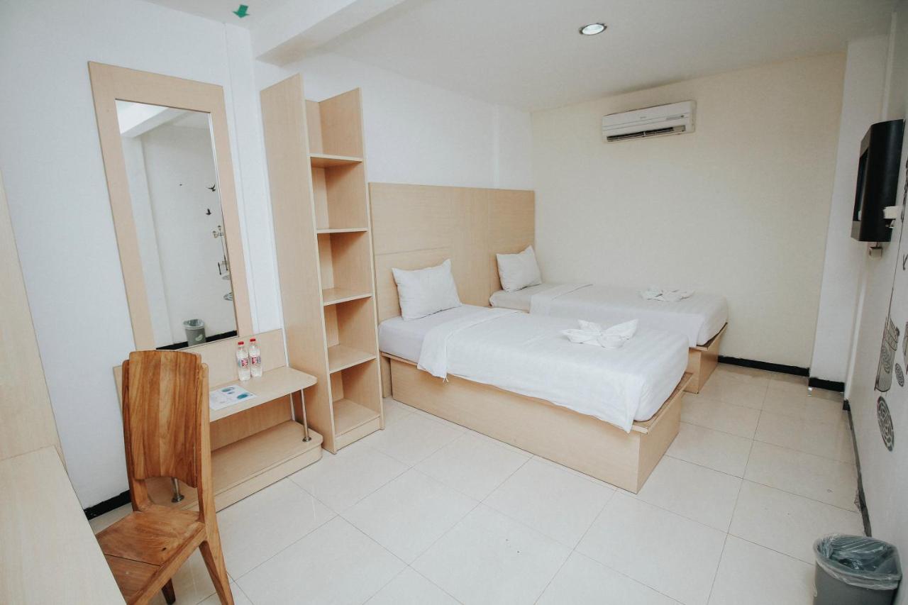 Hotel New Lilik Magelang Esterno foto